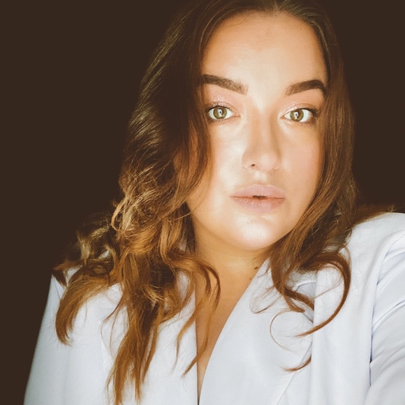 Meet your Posher, Justyna - Picture 1 of 1